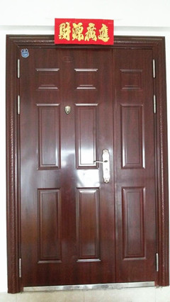 选购指南 不锈钢、钢制与木质防火门的特性与应用